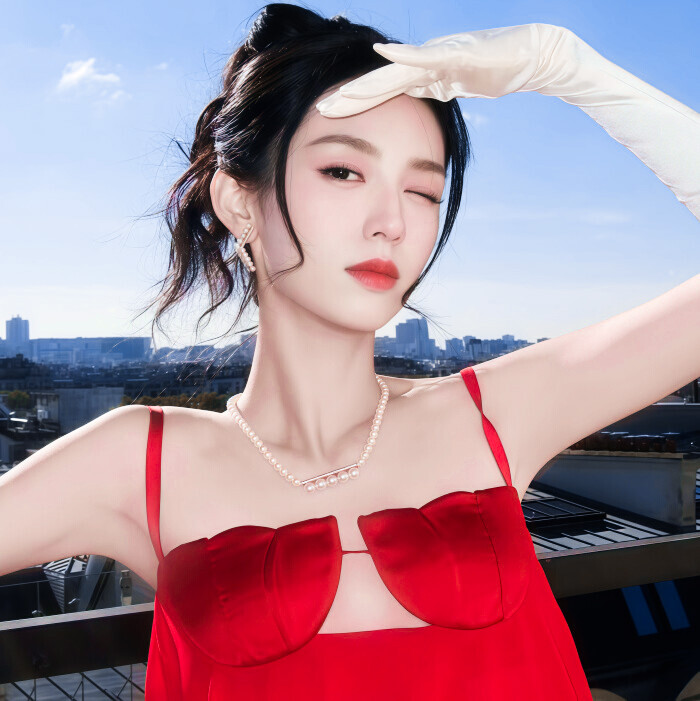 忍不住化成一条固执的鱼