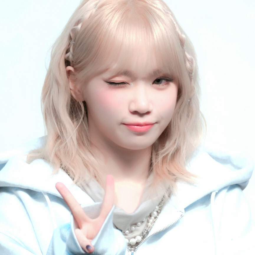 ⊹⁺꧞涙が目にあふれて海になる*ﾟ