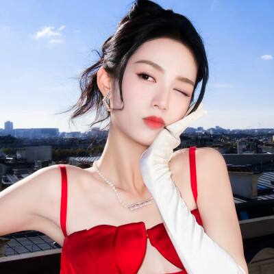 忍不住化成一条固执的鱼