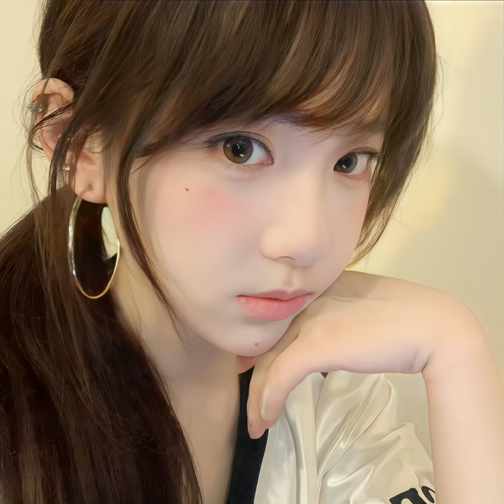 氛围感时尚真人女头，侵权删