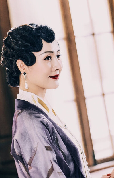 
姜宏波◎章 梅◎筑梦情缘