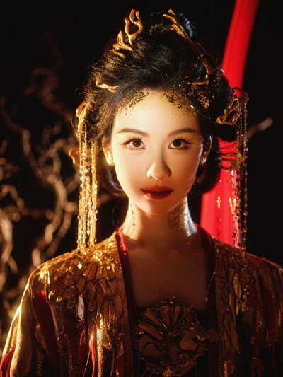 陈都灵