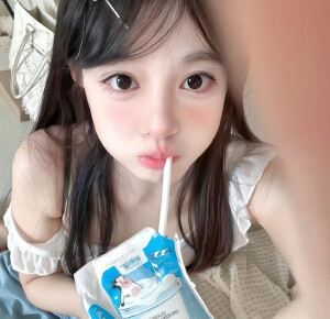 氛围感时尚真人女头，侵权删