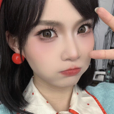 冰淇淋在喉咙能多冷静几秒钟