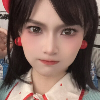 冰淇淋在喉咙能多冷静几秒钟