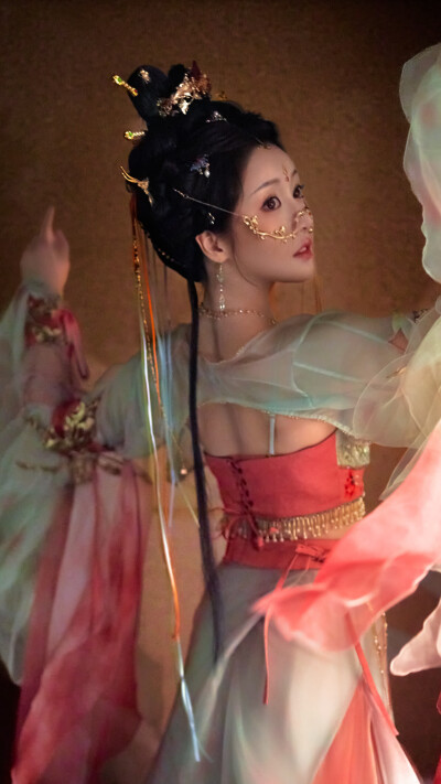 姜贞羽