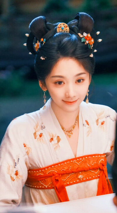 王影璐