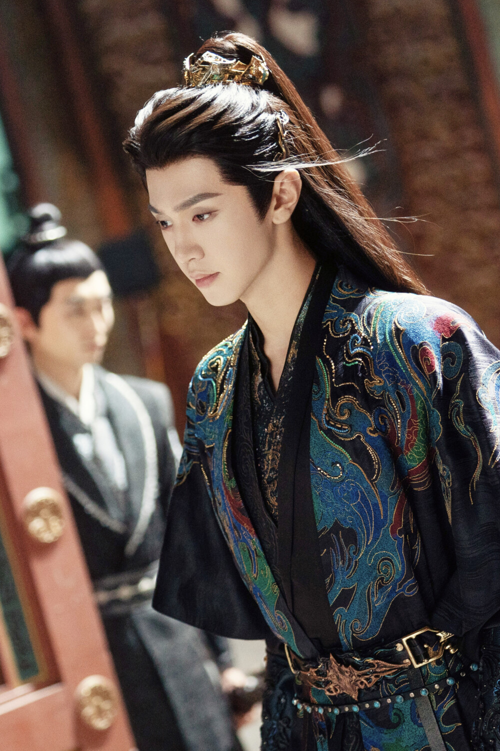 一笑随歌 凤随歌