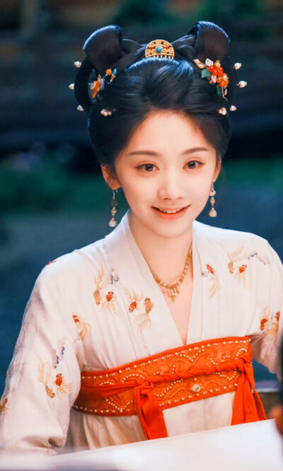 王影璐