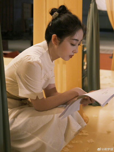 了不起的中国颜色/松花黄/蒋梦婕