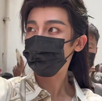 侯明昊