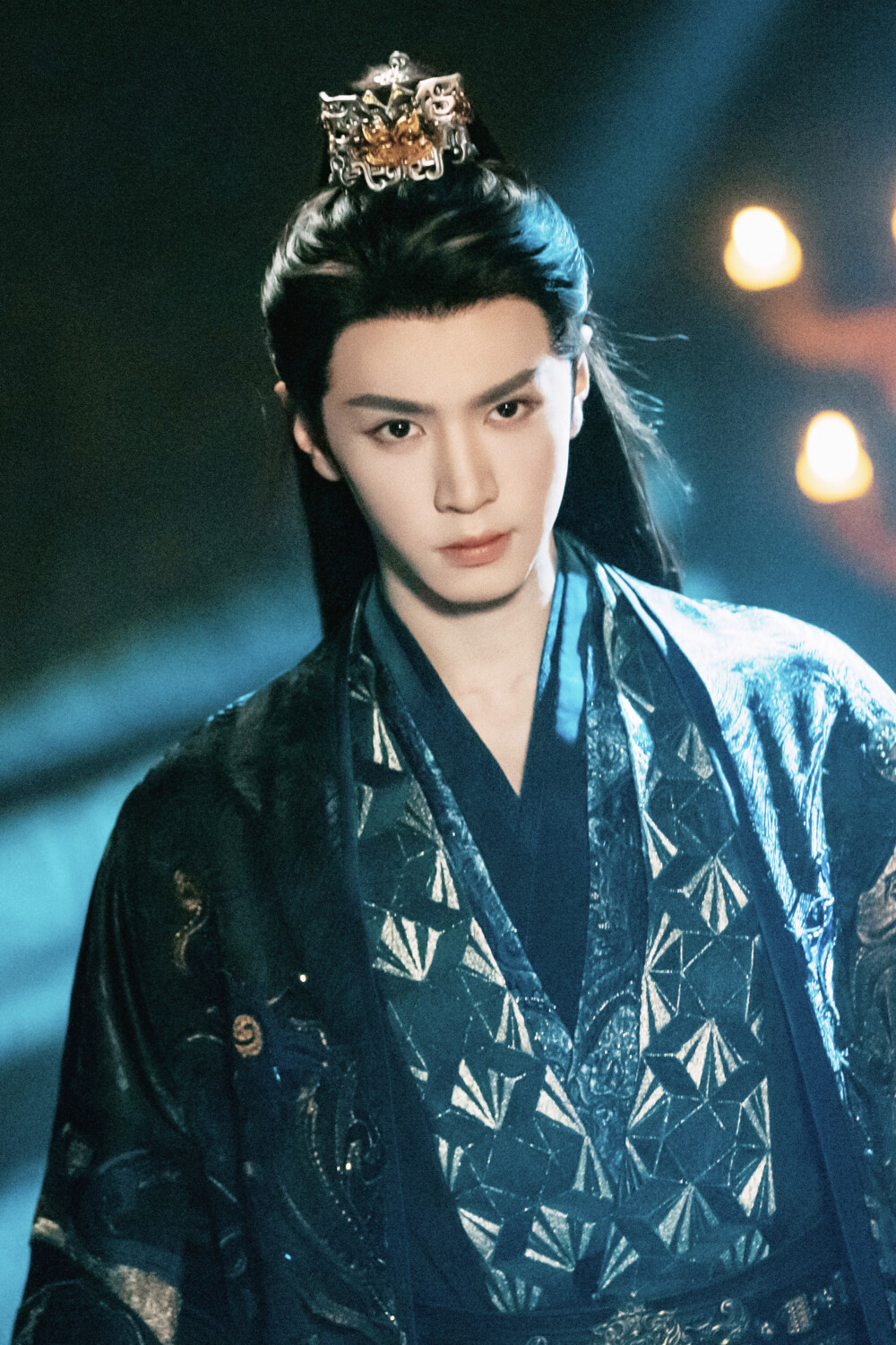 一笑随歌 凤随歌