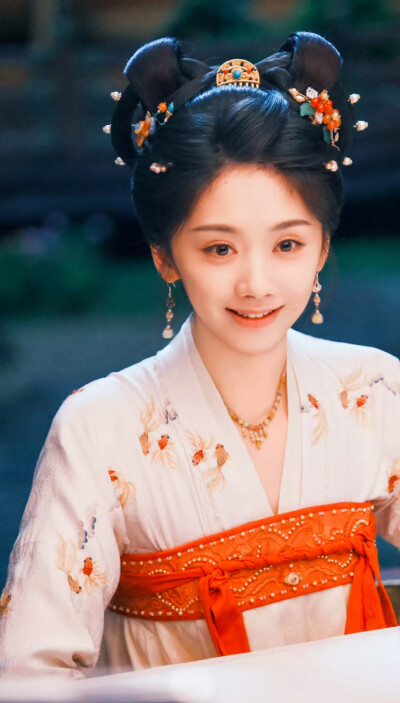 王影璐