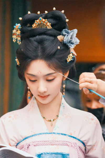 王影璐