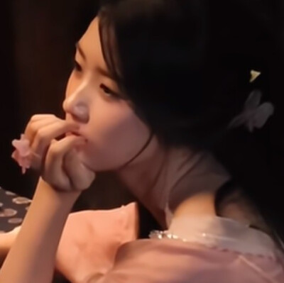 仿佛映当年翩若惊鸿影