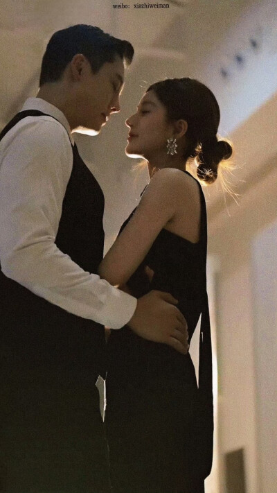 BY爱喝可乐的古娜小姐 许我耀眼