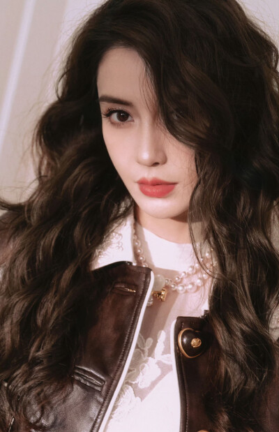 杨颖