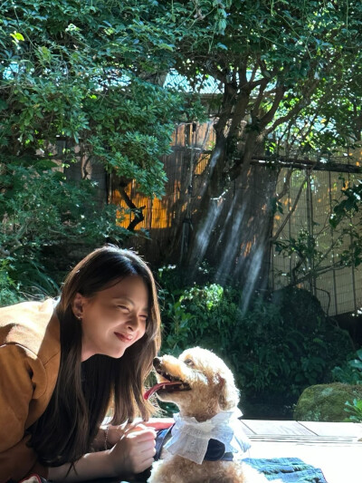 川口百合凪 沈小婷
