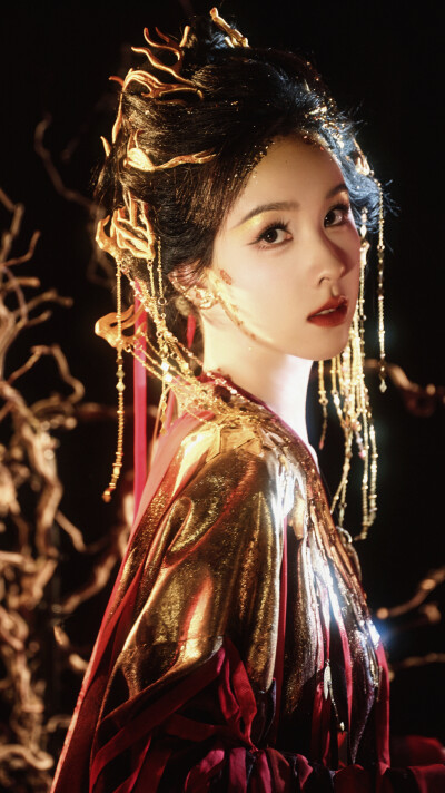 陈都灵