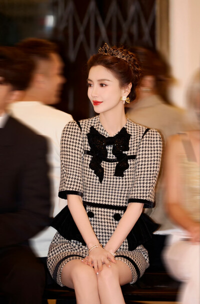 杨颖