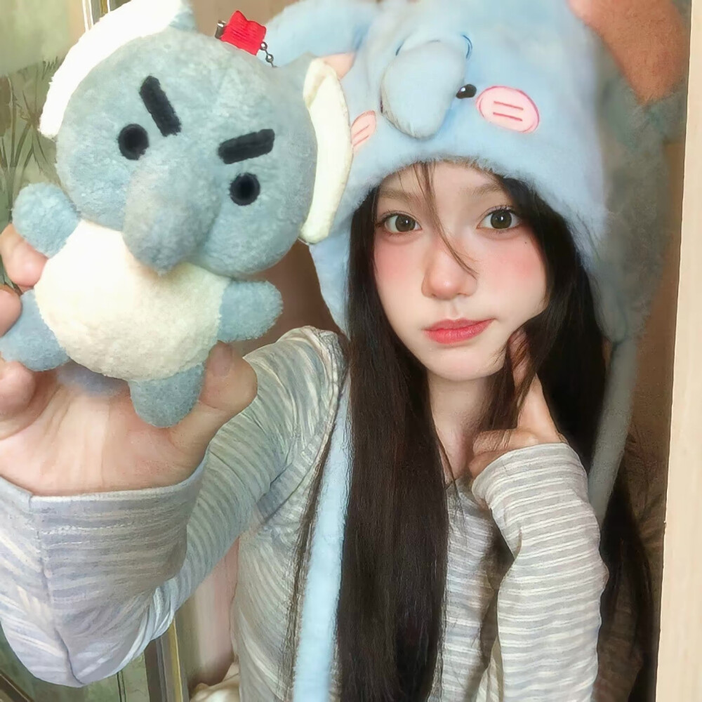 女生头像：勇敢丰盛 自在如风