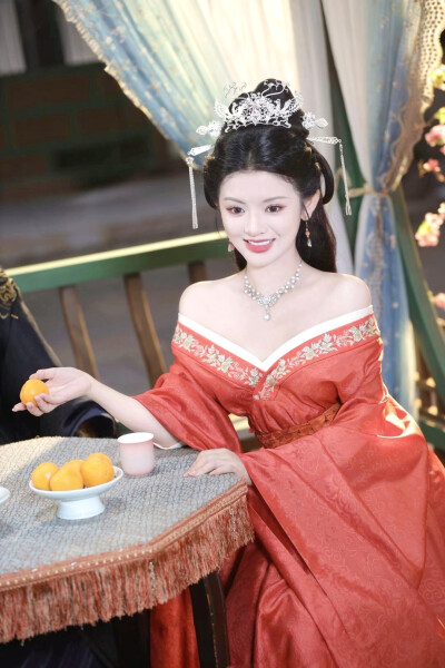 娇滴滴外室一来，冷面王爷成粘人精 苏皎皎