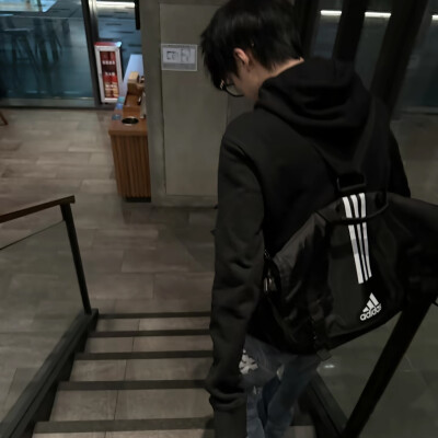 无论以后你是否珍惜和悔改 我都愿意错过