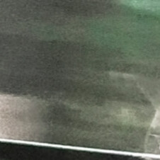 1955、Damp：邮票遗落在铁塔下枯叶堆里…