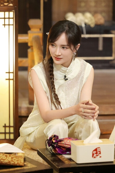 孟佳