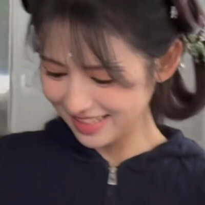 碧海情天此夜，他也为你偷一颗明珠的心么