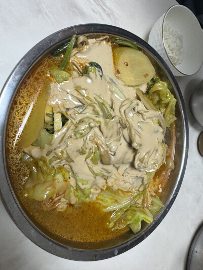 吃饭十月