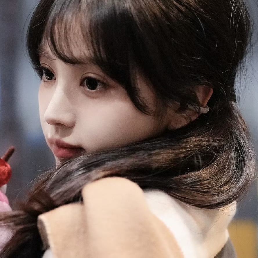 有一只小猫过生日