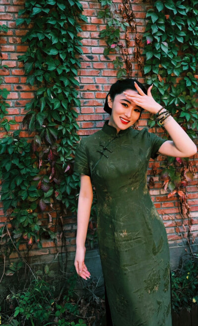 张馨予