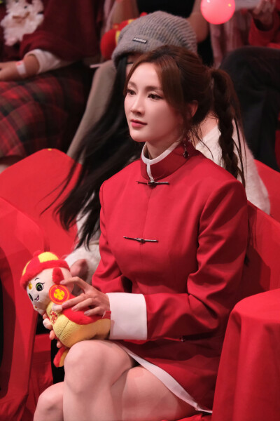 孟佳