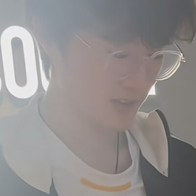 手