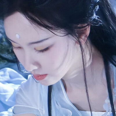 陈都灵