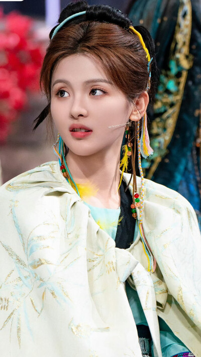 杨超越