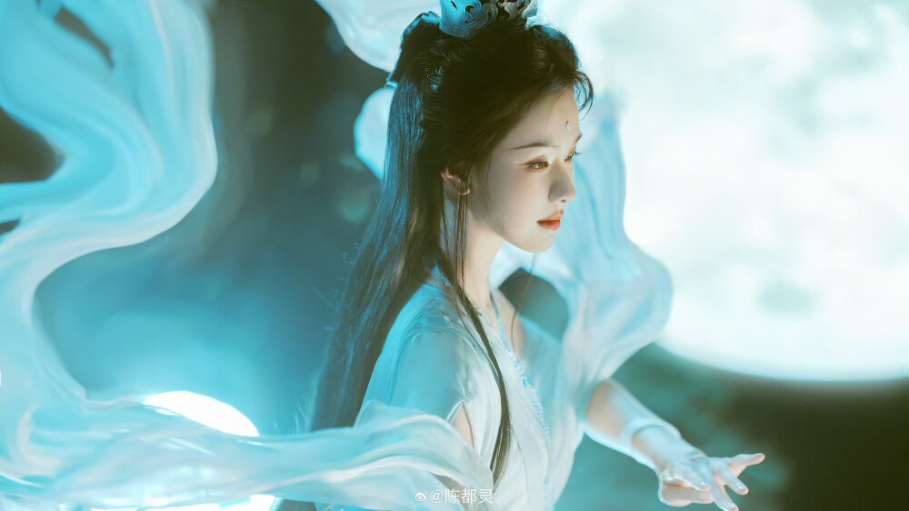 陈都灵