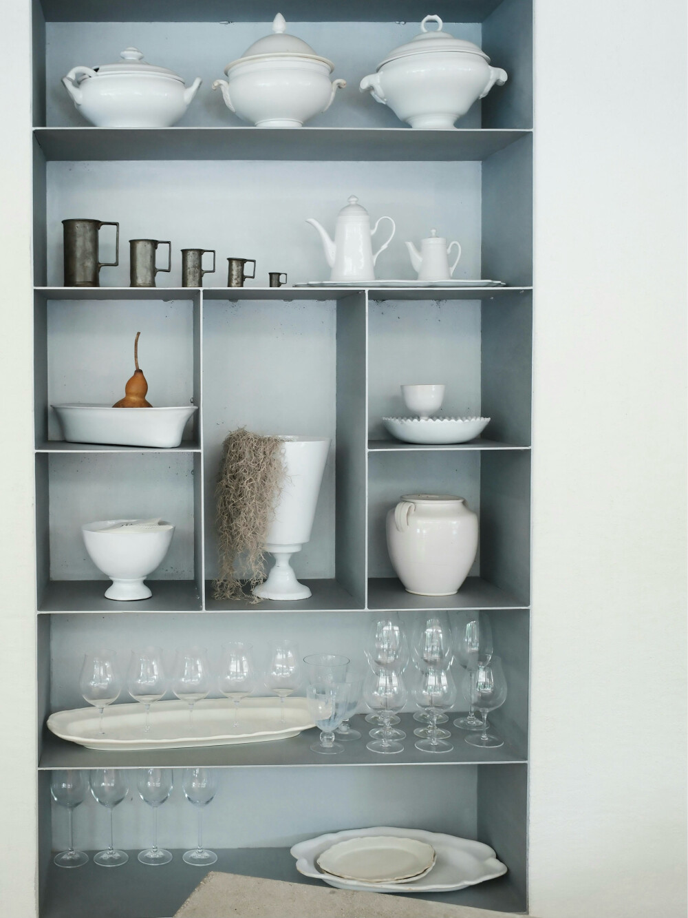 主理人的作品即表达
Ginko家跳出了日式审美做了新法式简约融合巧克力布朗尼有料多多的核桃仁盖住的奶油顺滑轻盈
有在认真做甜品诶 !!