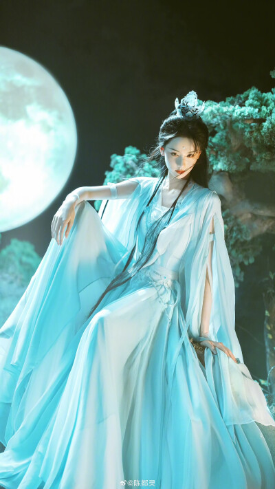 陈都灵