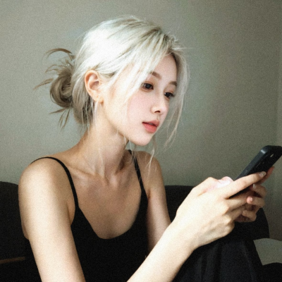 女头稀罕点赞收藏