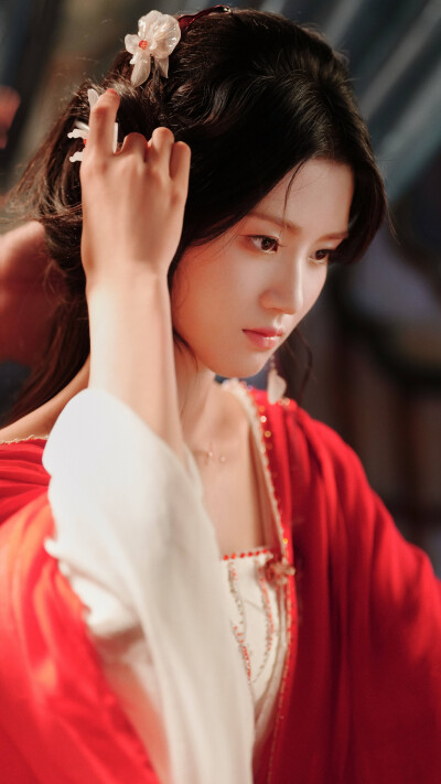 入青云 明意 卢昱晓