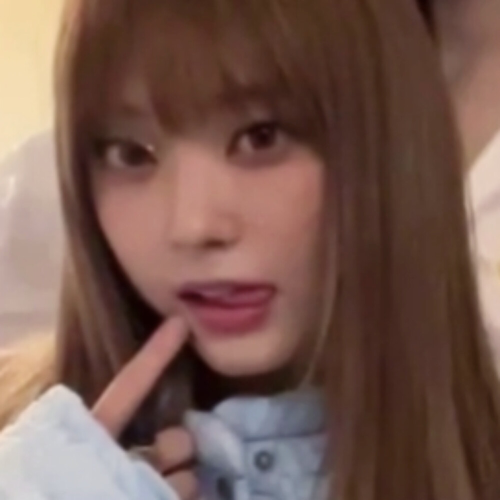 萌萌哒(｡･ω･｡)