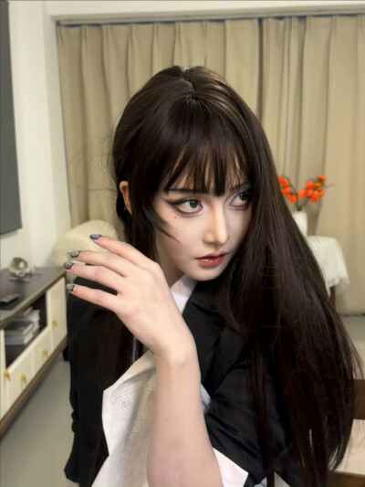 姜贞羽