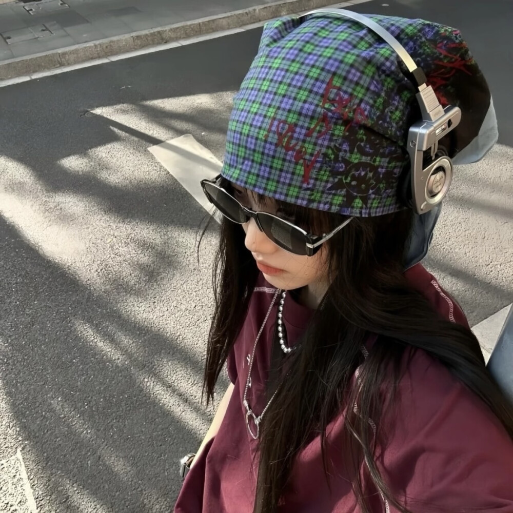 女头