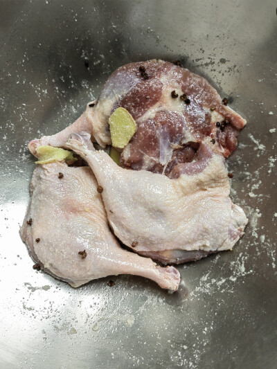腌制鸭腿，过两天再蒸