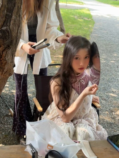 姜贞羽