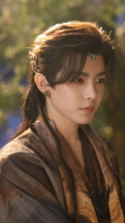 入青云 纪伯宰 侯明昊