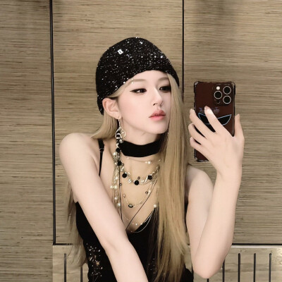 赵露思头像
图来源于vb
