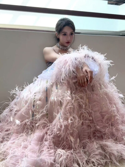 姜贞羽